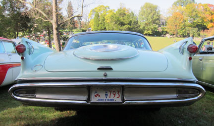 Historic Motor Vehicle plate no. 793 on a 1959 Imperial